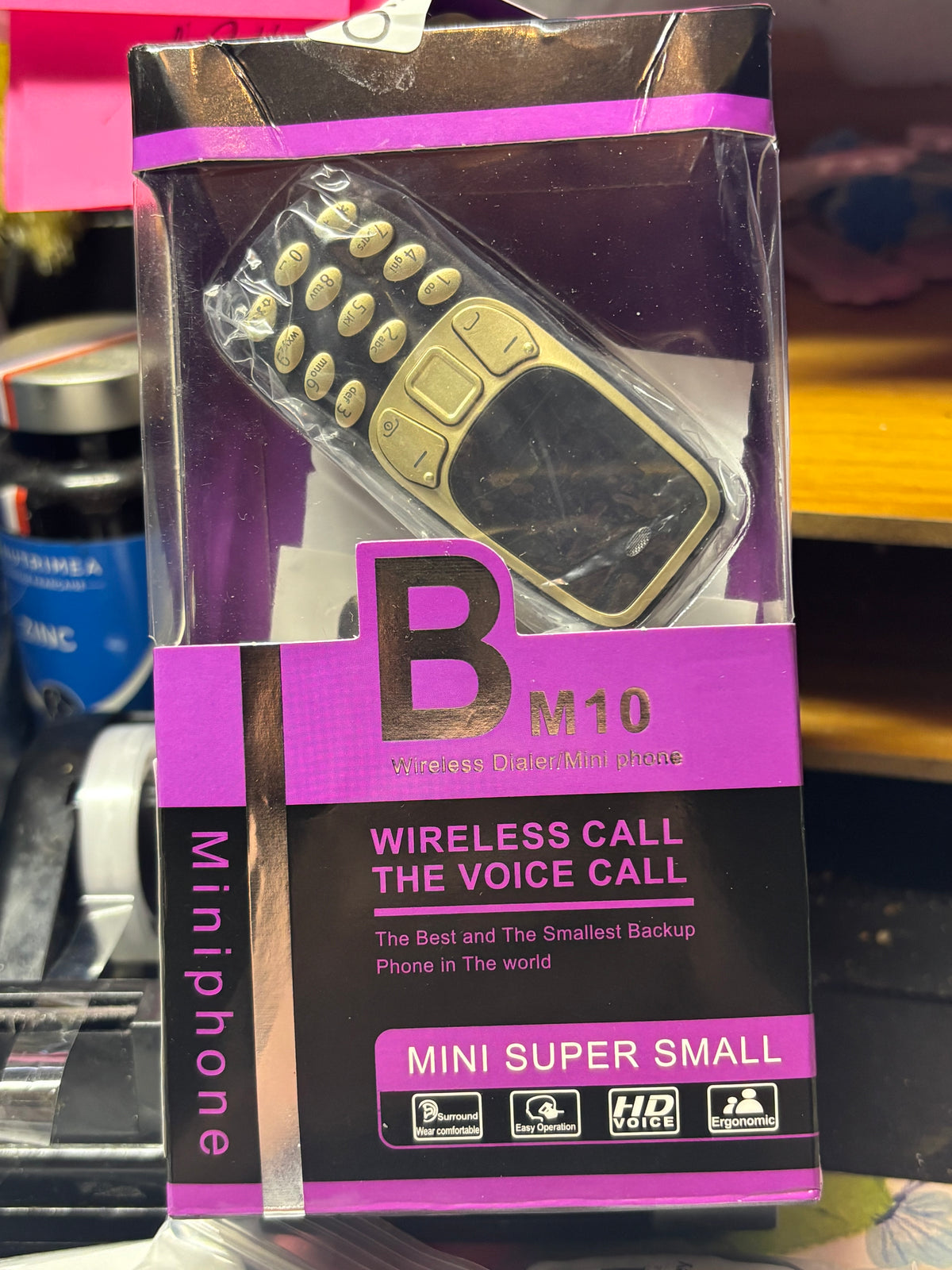 Le plus petit téléphone du monde