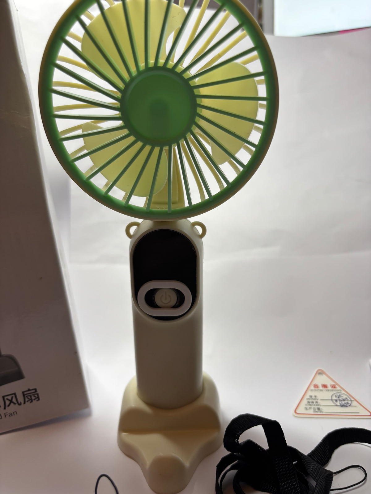 Ventilateur portable rechargeable USB-C STRHAGO Blanc