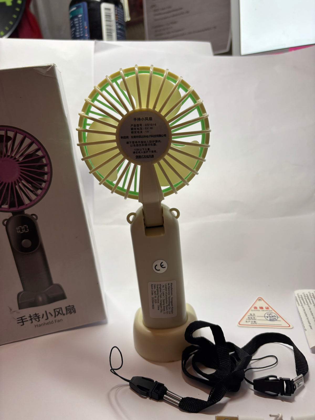 Ventilateur portable rechargeable USB-C STRHAGO Blanc