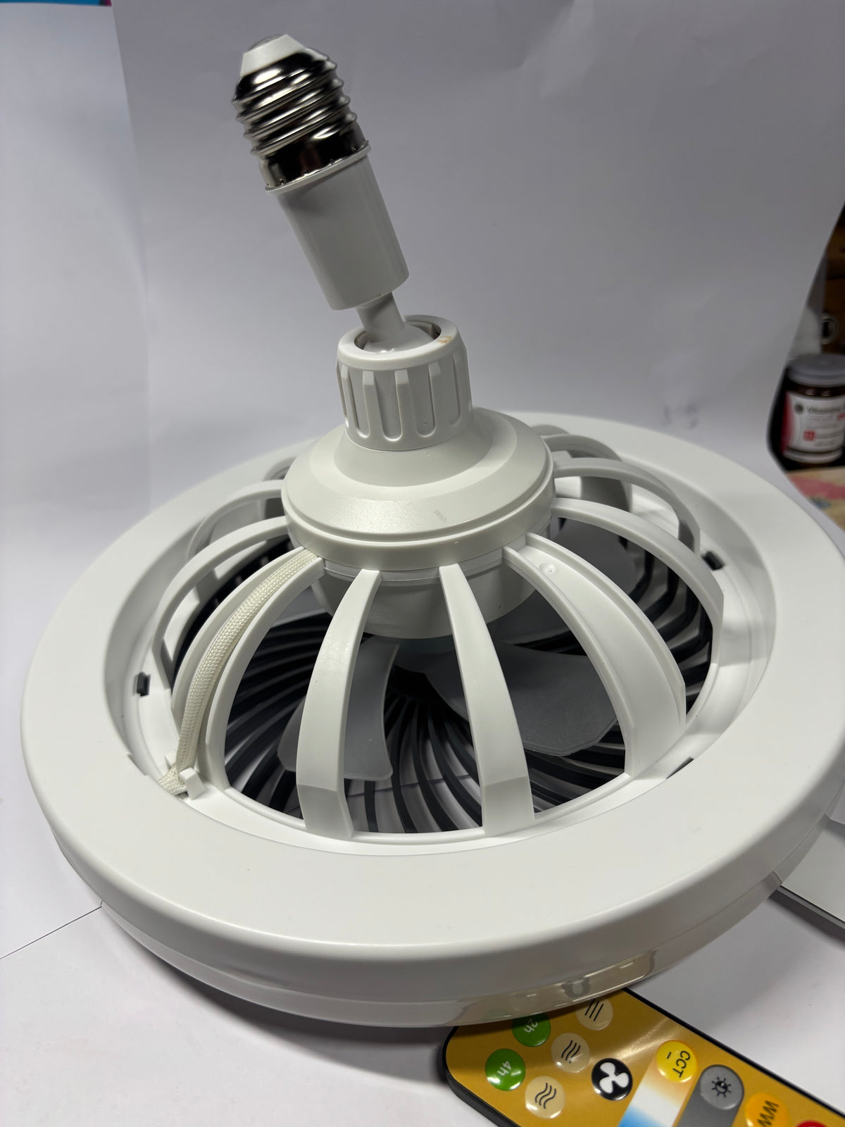 Ventilateur plafonnier LED E27 F3+ – 3 moteurs – 3 têtes orientables