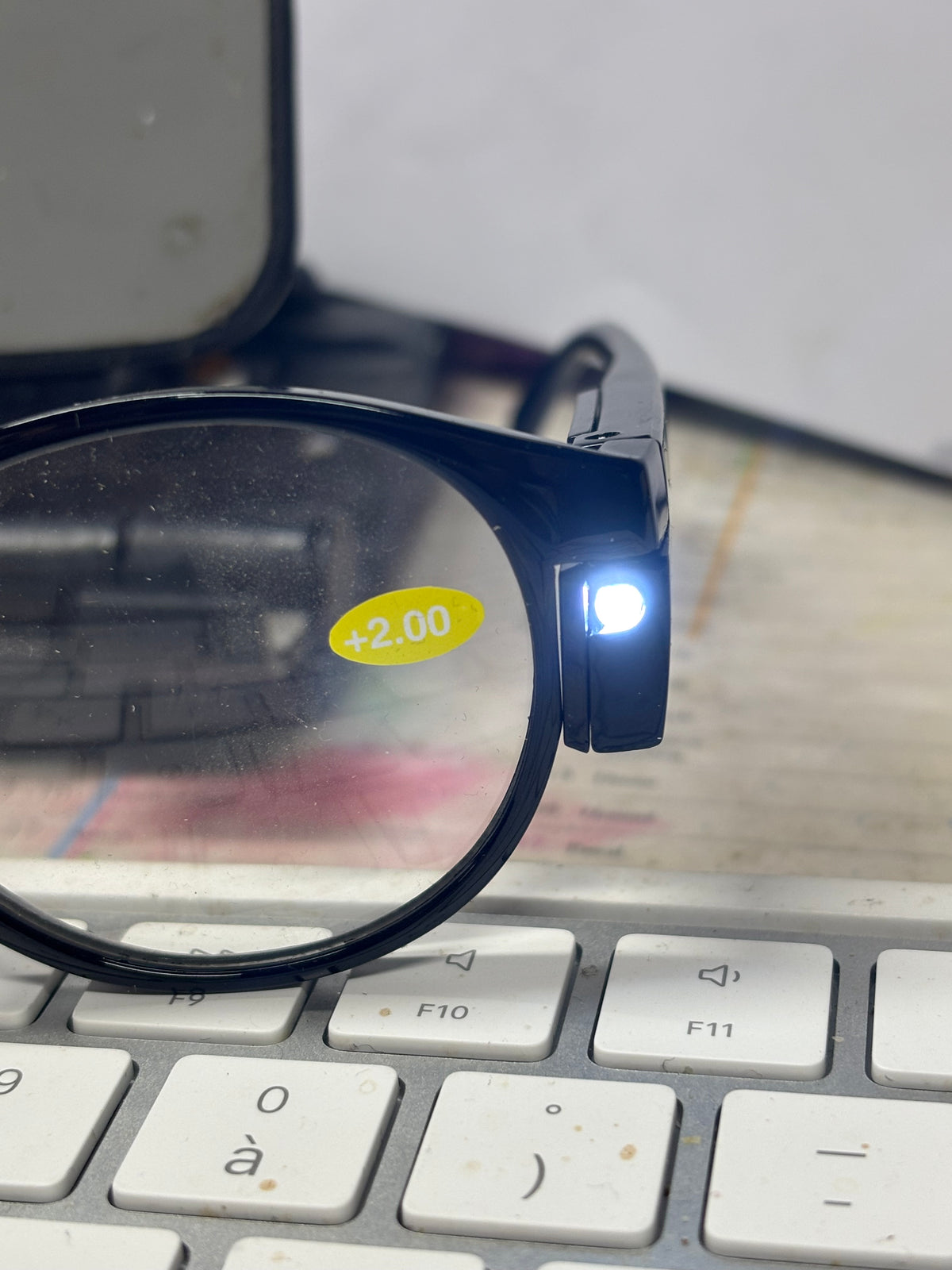 Lunettes de lecture LED +2,00 avec éclairage intégré