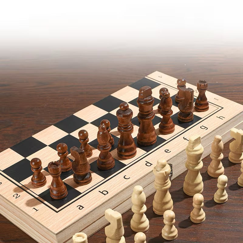 ENSEMBLE ÉCHECS 3-EN-1 EN BOIS – ÉCHECS ♟️ DAMES ⚪⚫ BACKGAMMON 🎲 ✨