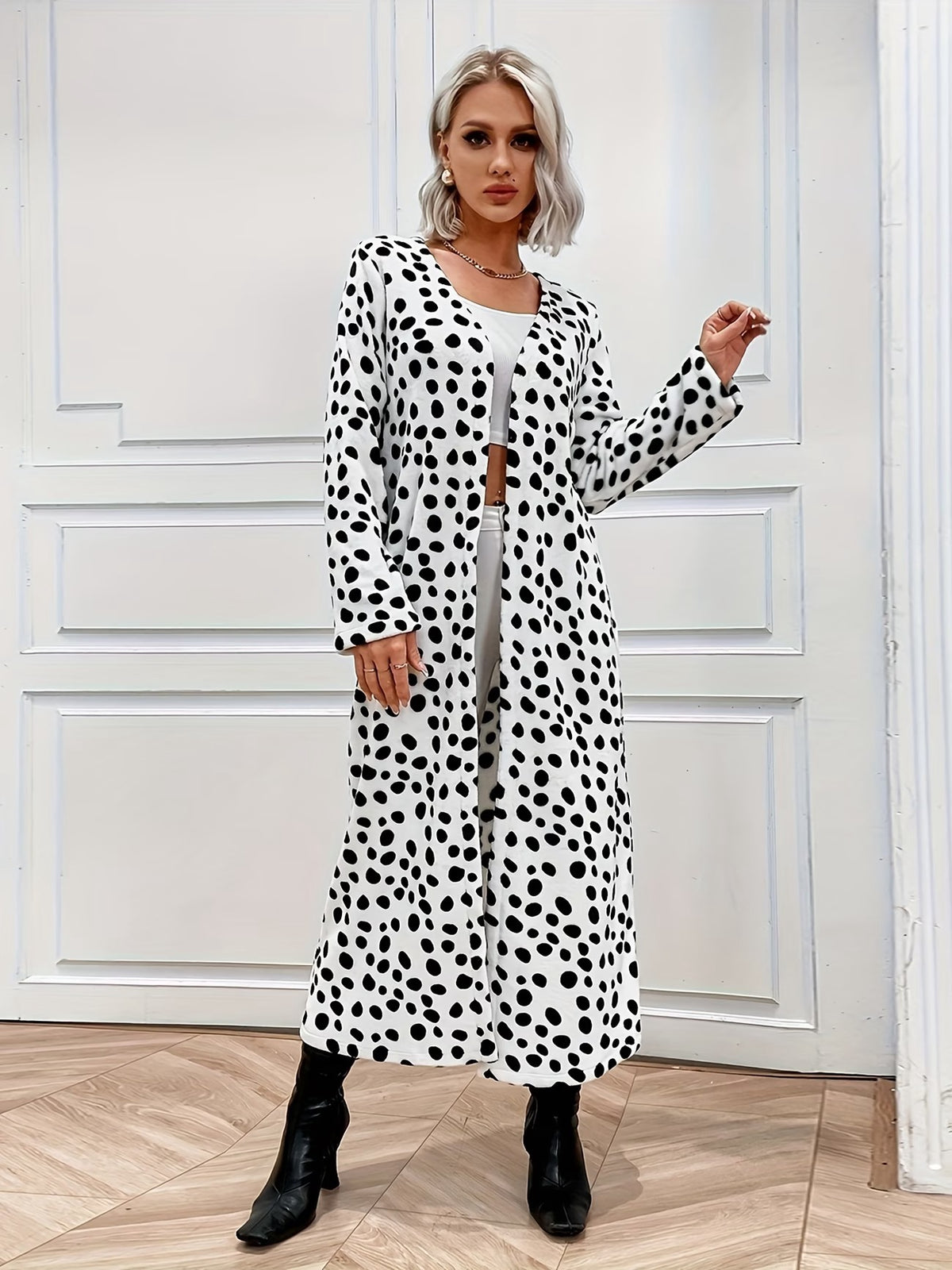 MANTEAU LONG NOIR/ BLANC STYLE DALMATIEN –