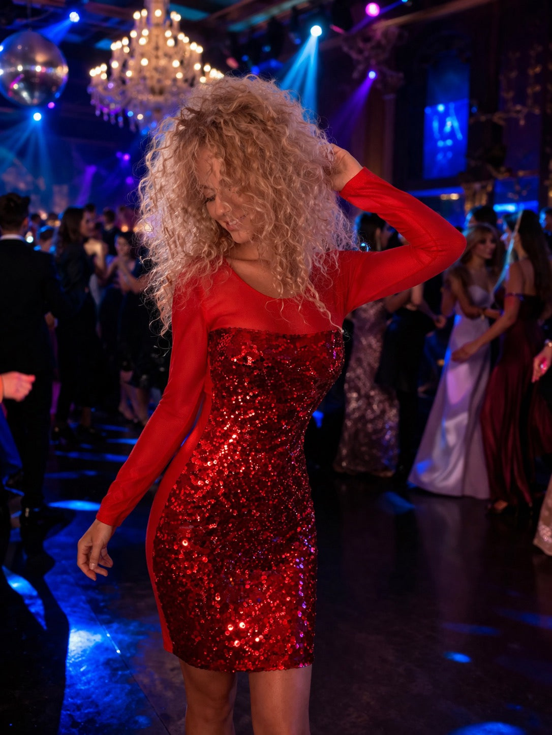 Rotes Kleid mit Strass und Pailletten – Größe XXL
