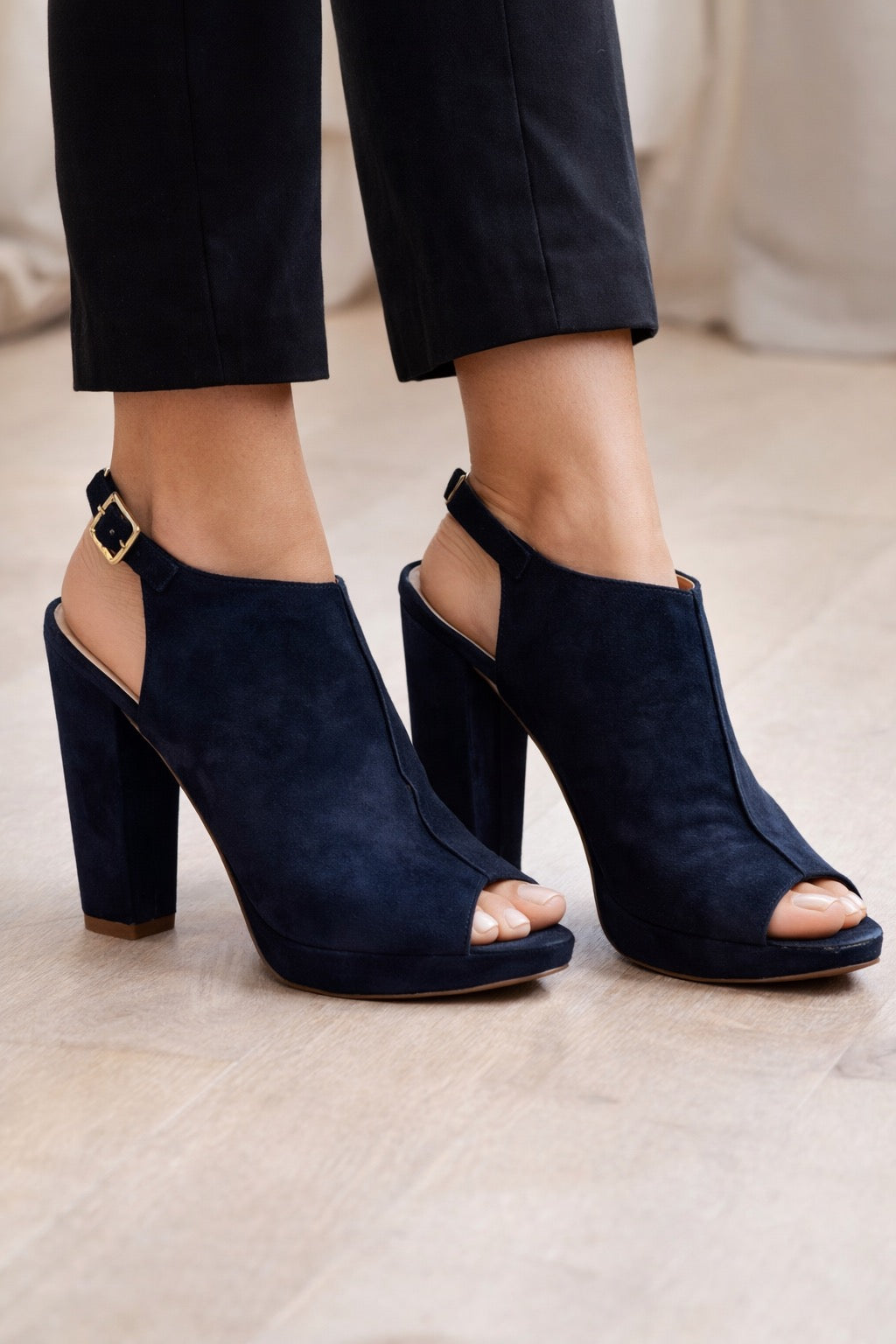 🔥 Escarpins bleu nuit cuir italien – Pointure 47 – Talon 12 cm 💙 👉