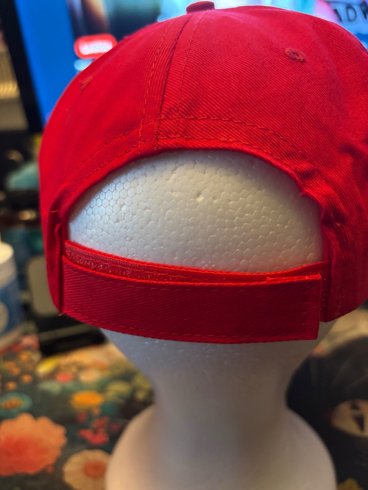 CASQUETTE ROUGE BRODÉE – STYLE AMÉRICAIN 🇺🇸