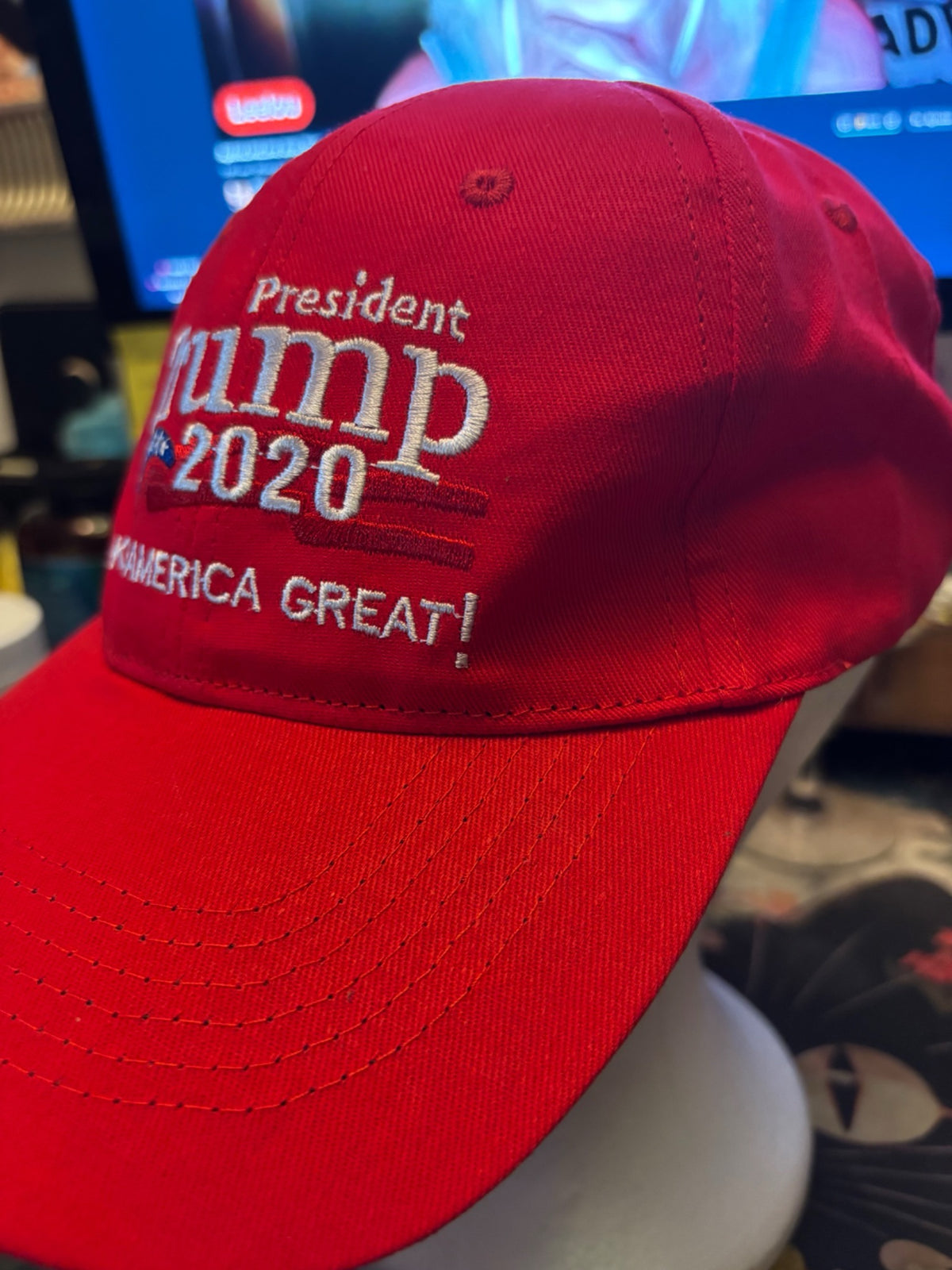 CASQUETTE ROUGE BRODÉE – STYLE AMÉRICAIN 🇺🇸