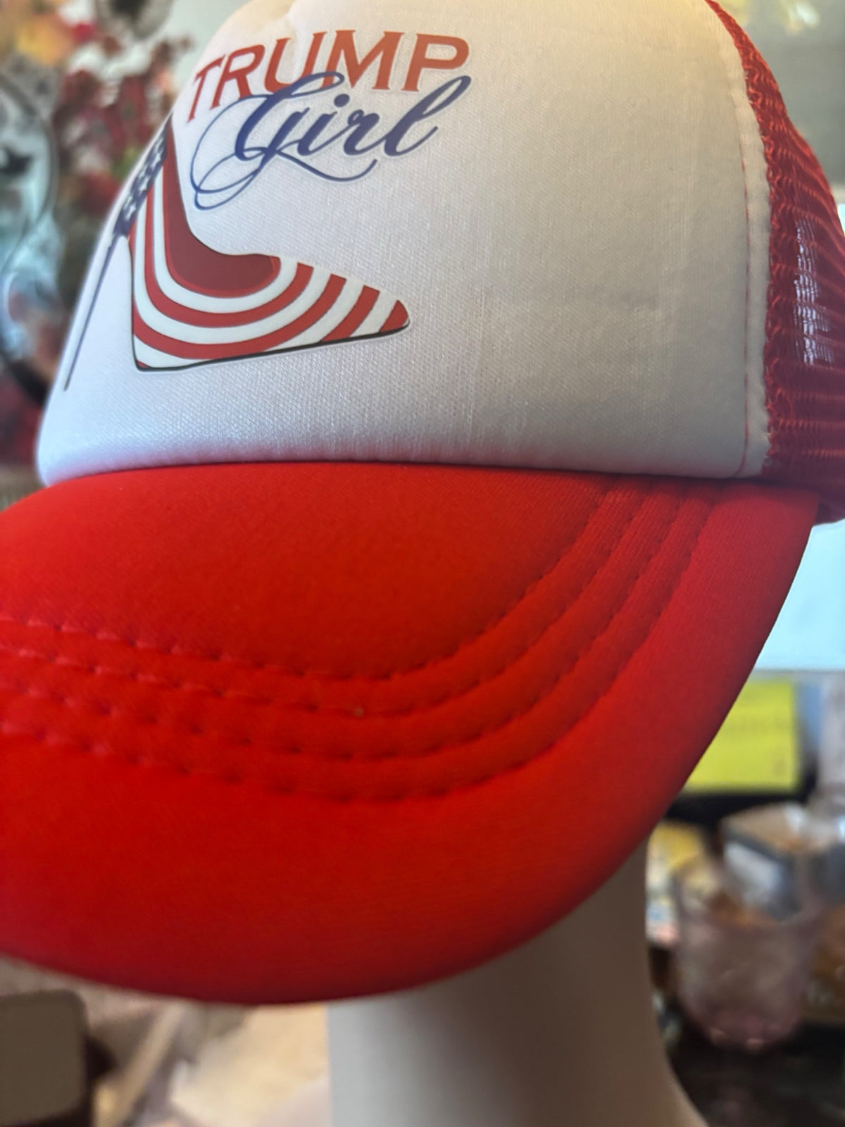 CASQUETTE "TRUMP GIRL" ROUGE & BLANCHE – ÉDITION ORIGINALE 🇺🇸