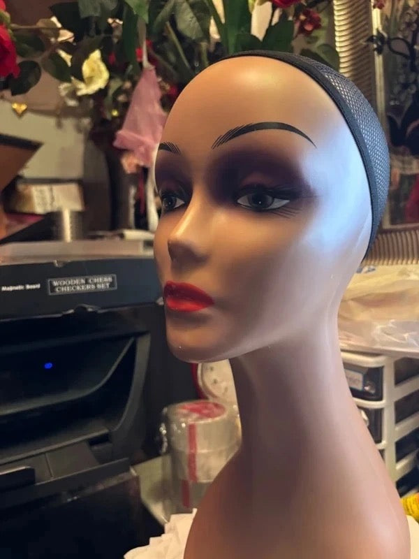 Tête de mannequin professionnelle - Teint hâlé - Taille 54