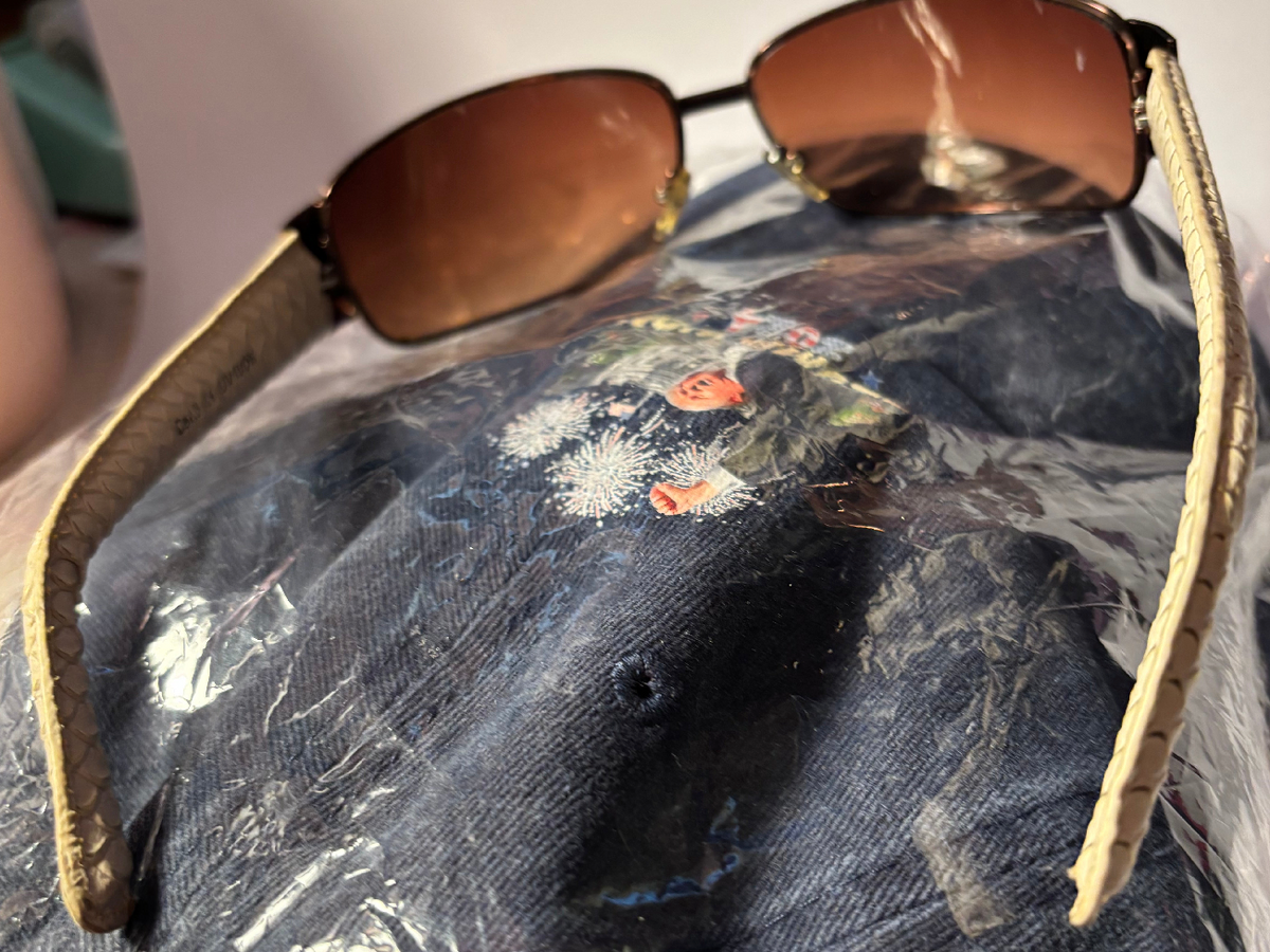 Lunettes de soleil élégantes branches texturées